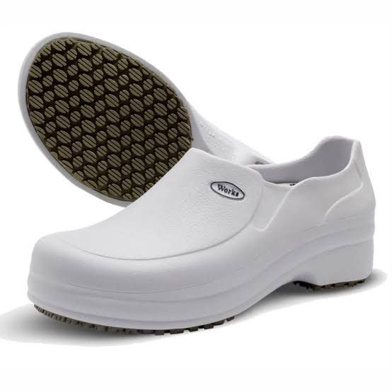 WhatsApp Image 2025-07-25 at 15.30.43 (2) SOFT WORKS BB65 SAPATO UNISEX (BRANCO/PRETO) - Imagem 1